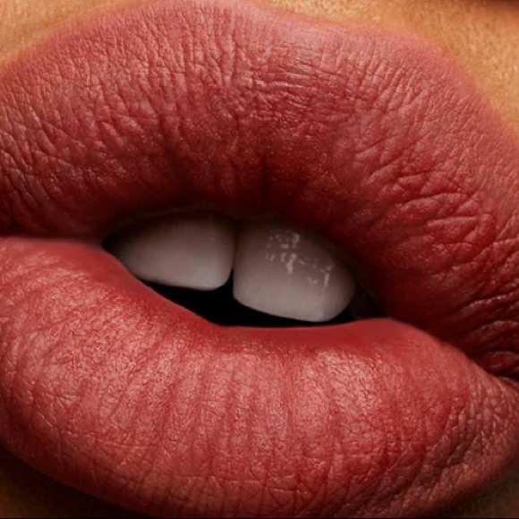 x1 MAC DEVOTED TO CHILI - POWDER KISS LIPSTICK - Picture 5 of 9